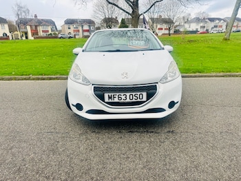 Used Peugeot 208 2013 for sale - 76611803: Photo