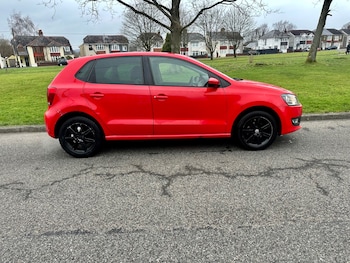 Used Volkswagen Polo 2011 for sale - 77324719: Photo