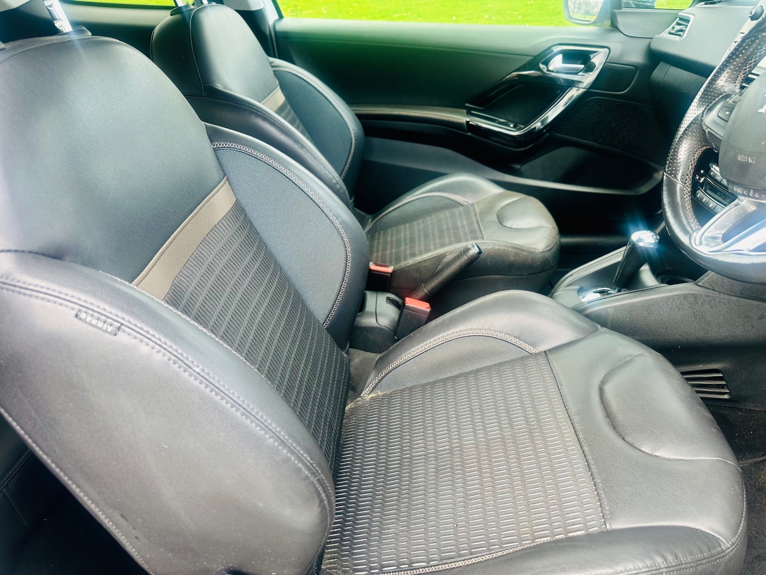 Used Peugeot 208 2013 for sale - 77917226: Photo 9