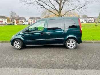 Used Mercedes-Benz Vaneo 2006 for sale - 76477701: Photo