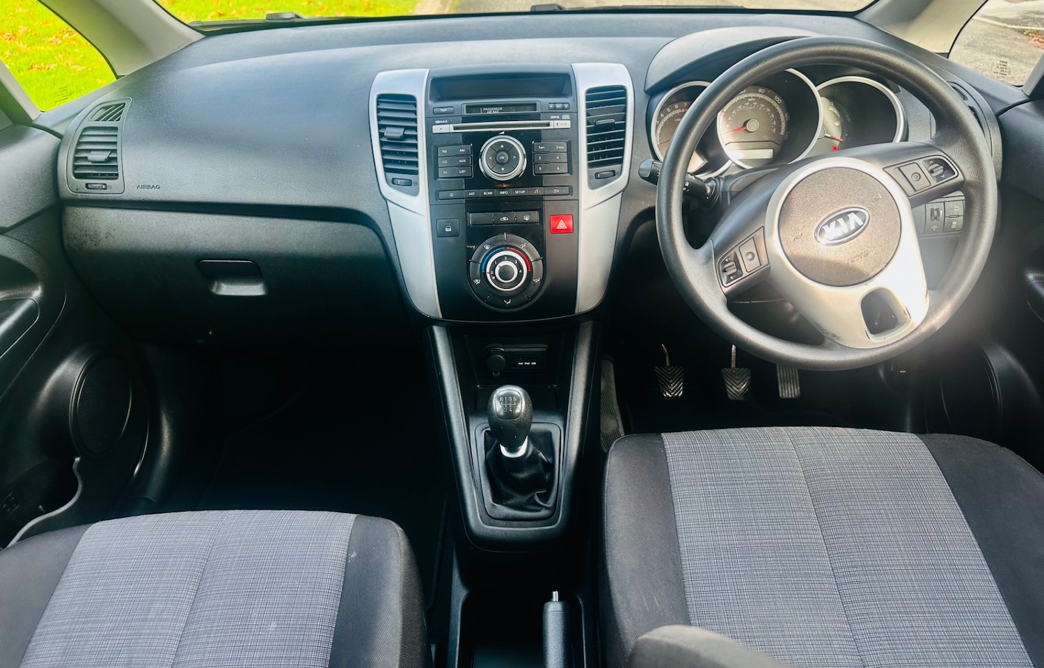 Used Kia Venga 2014 for sale - 76403305: Photo 6