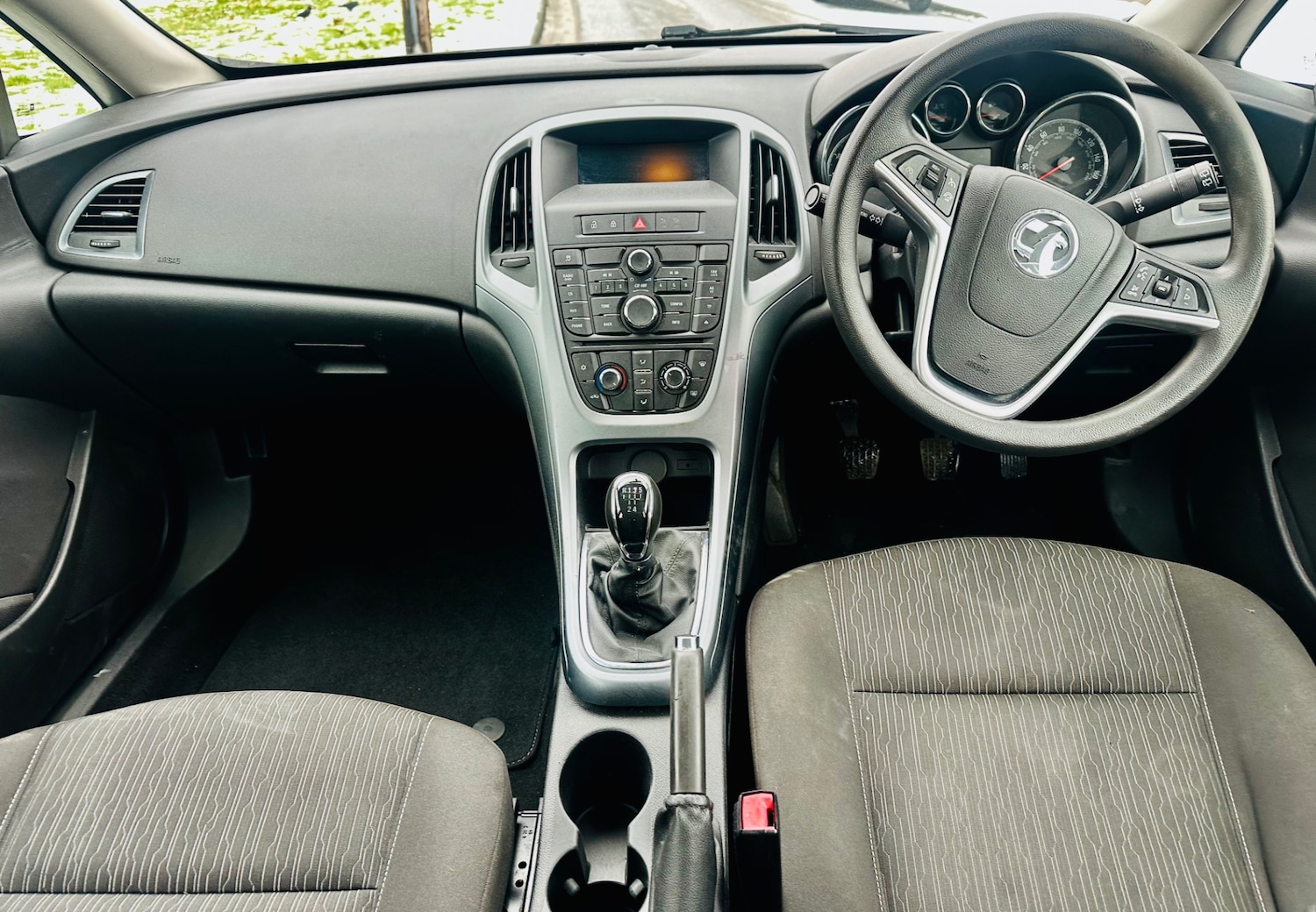 Used Vauxhall Astra 2012 for sale - 77114016: Photo 7