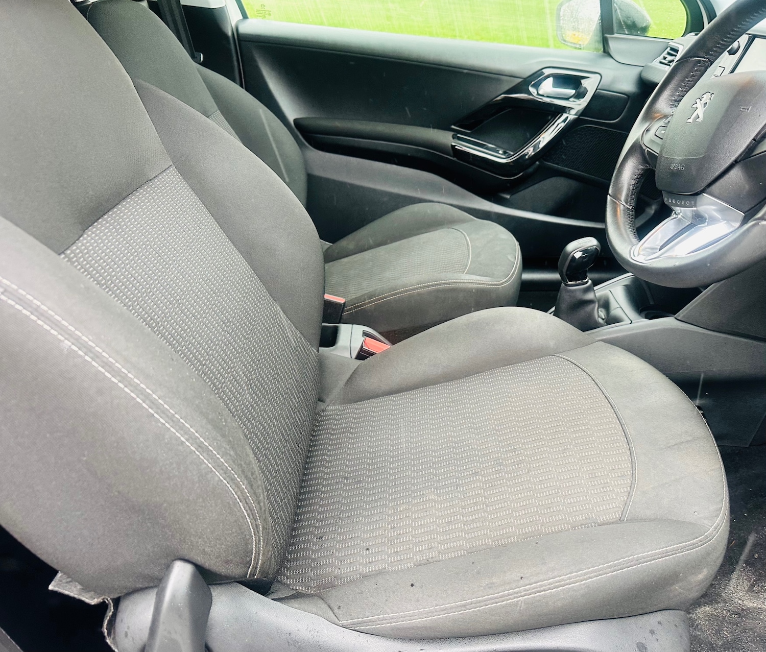 Used Peugeot 208 2017 for sale - 77677252: Photo 7