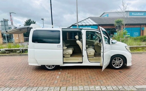 Used Nissan Elgrand 2018 for sale - 75354201: Photo 15
