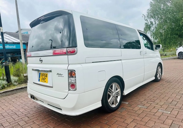 Used Nissan Elgrand 2018 for sale - 75354201: Photo 6