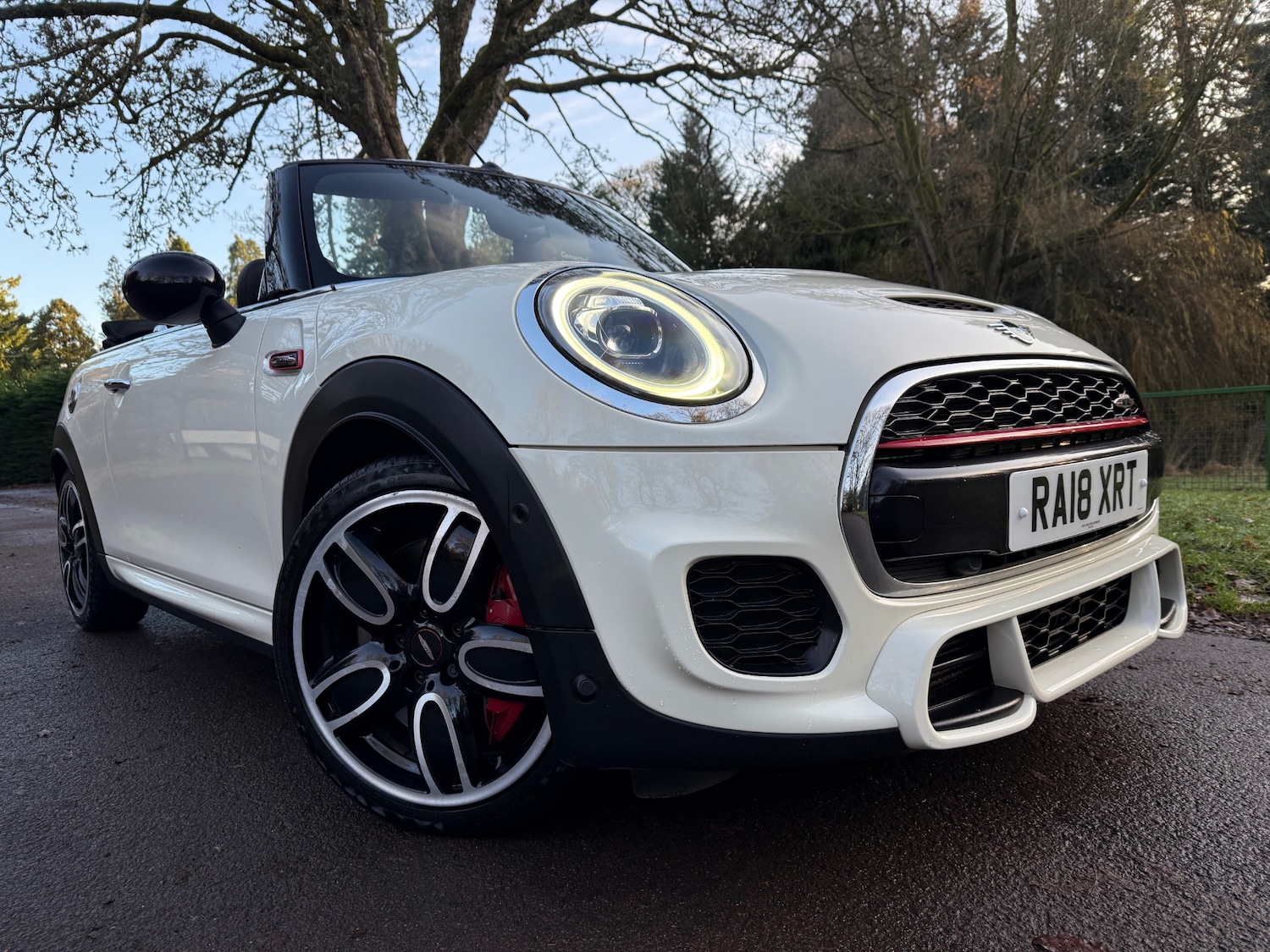Used MINI Convertible 2018 for sale - 76928346: Photo 1