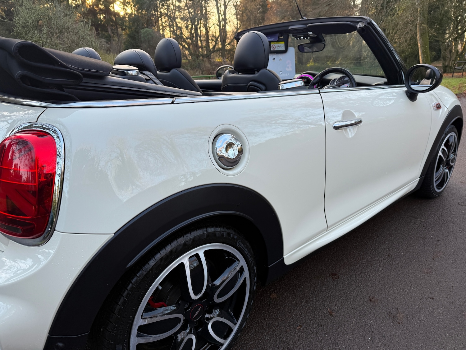 Used MINI Convertible 2018 for sale - 76928346: Photo 10