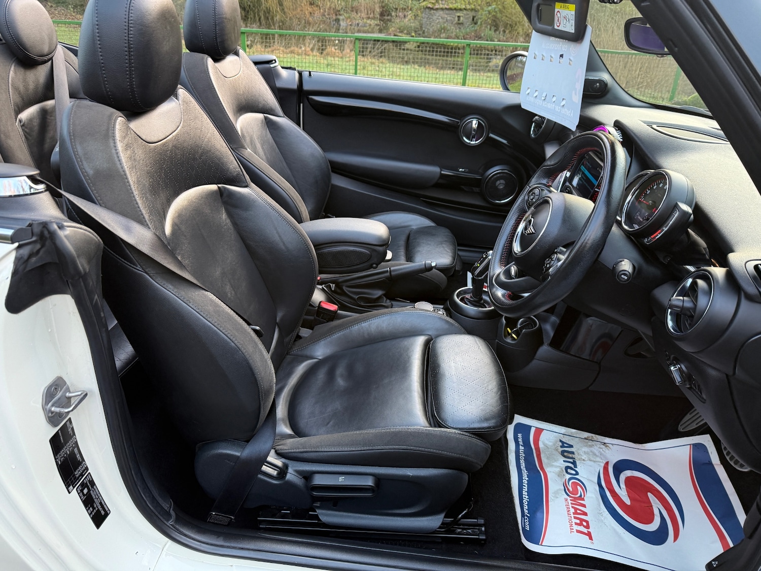 Used MINI Convertible 2018 for sale - 76928346: Photo 21