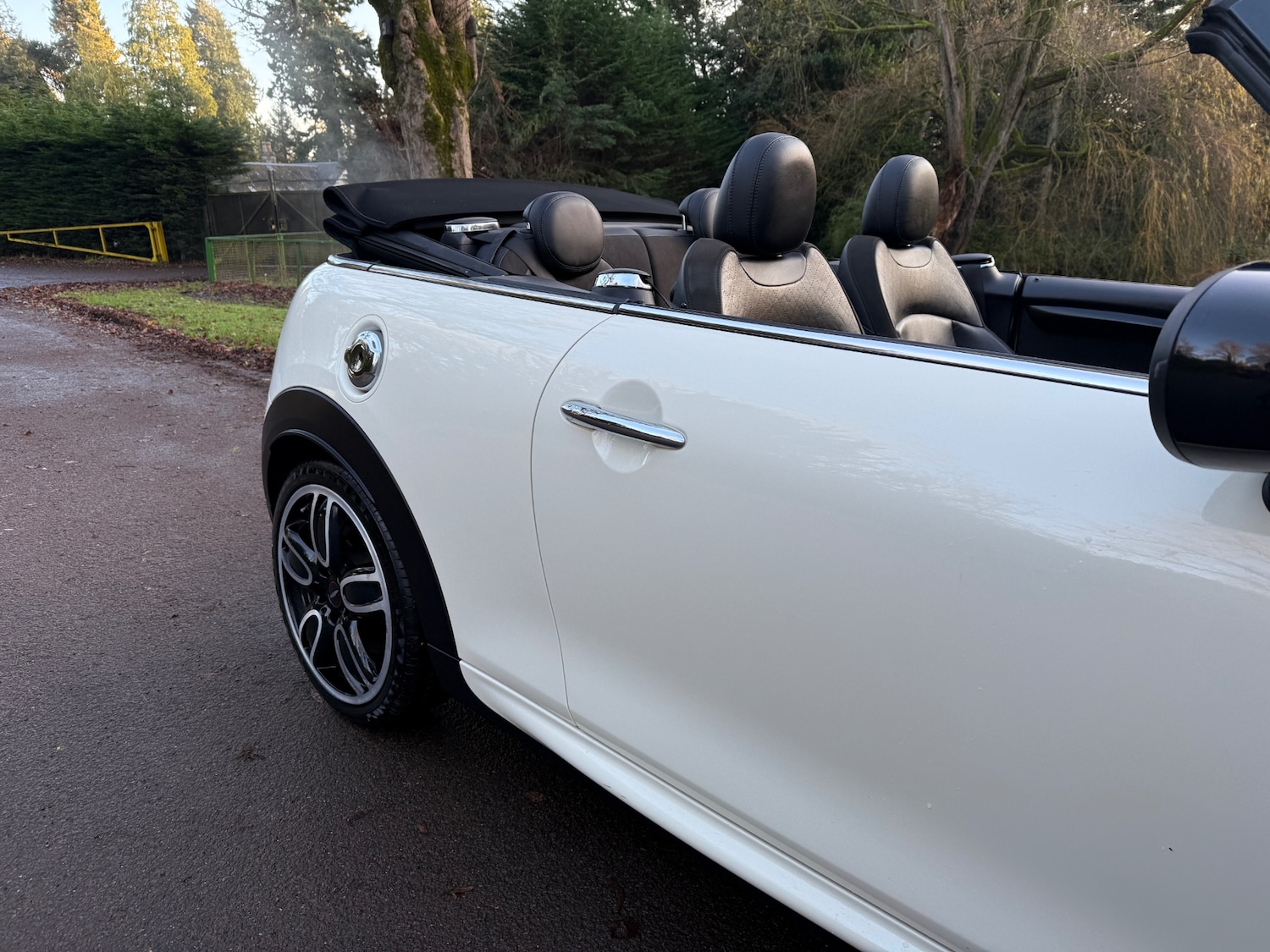 Used MINI Convertible 2018 for sale - 76928346: Photo 9
