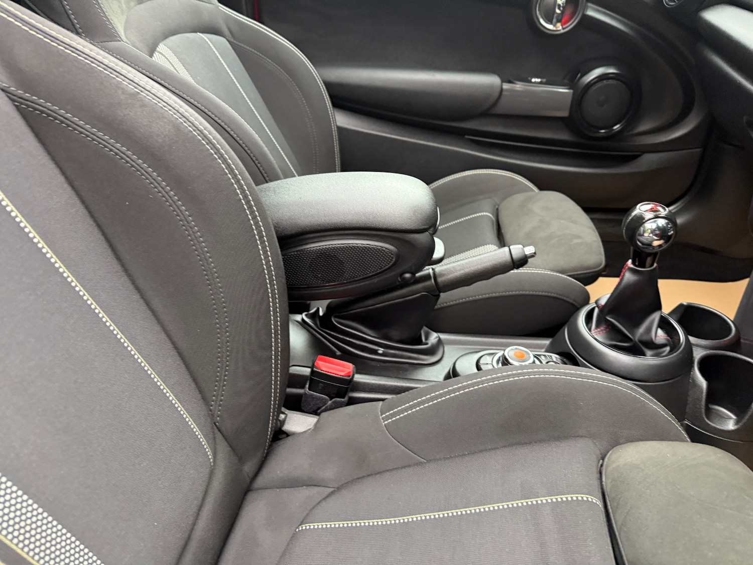 Used MINI Hatch 2019 for sale - 76713463: Photo 38