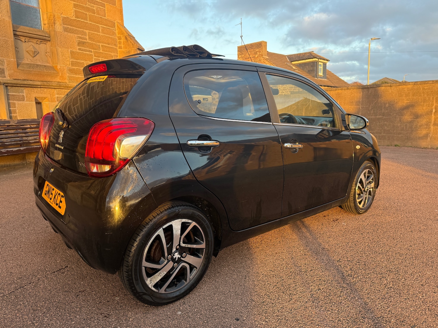 Used Peugeot 108 2015 for sale - 76583364: Photo 2
