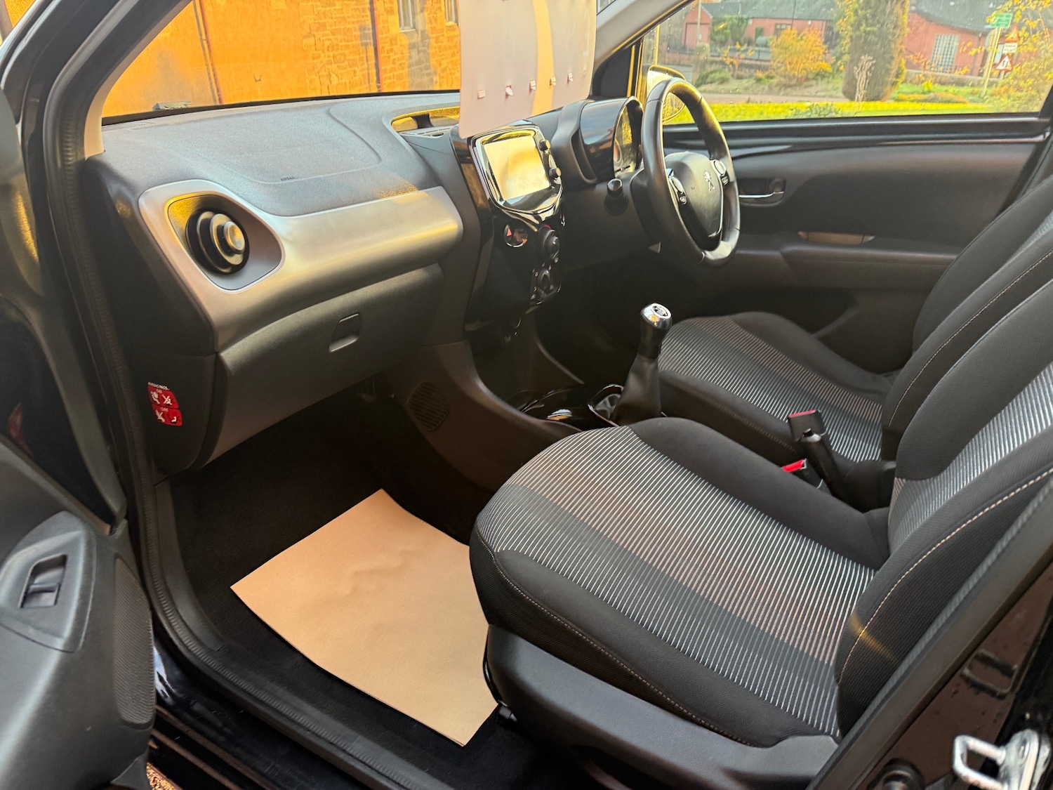 Used Peugeot 108 2015 for sale - 76583364: Photo 8