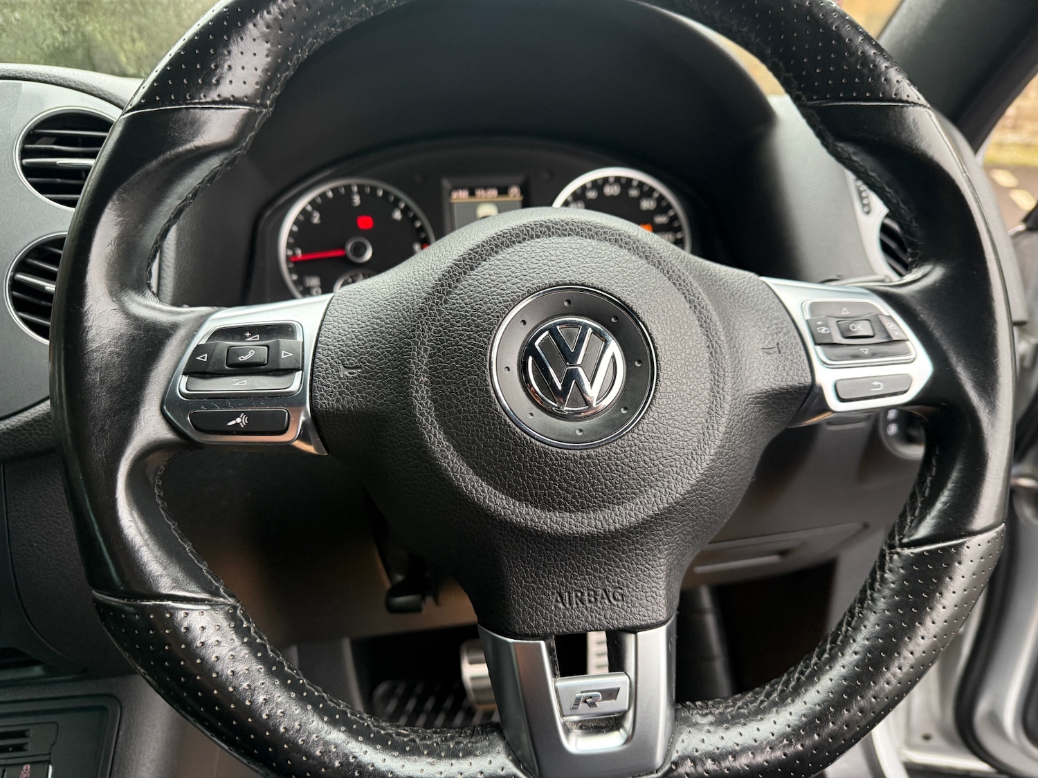 Used Volkswagen Tiguan 2014 for sale - 77632686: Photo 24