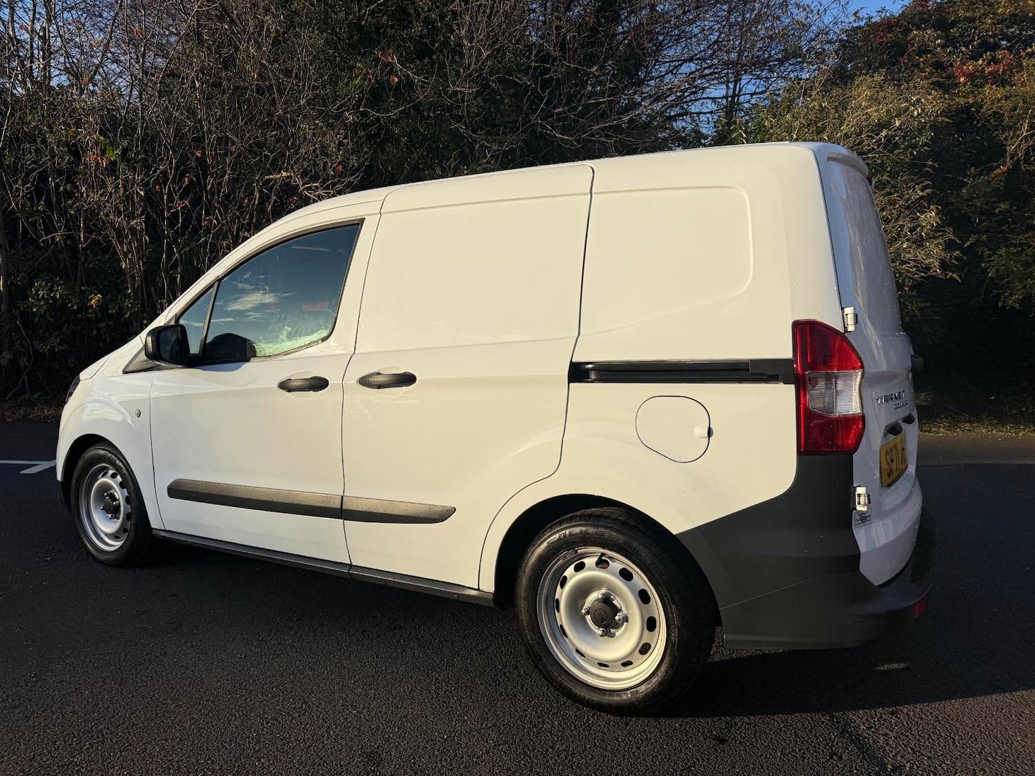 Used Ford Transit Courier 2021 for sale - 76382716: Photo 2