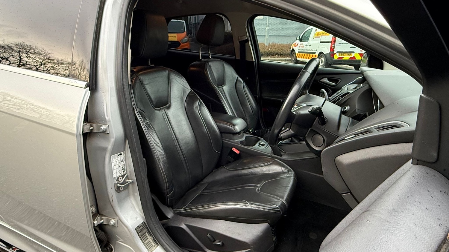 Used Ford Focus 2013 for sale - 76943491: Photo 4