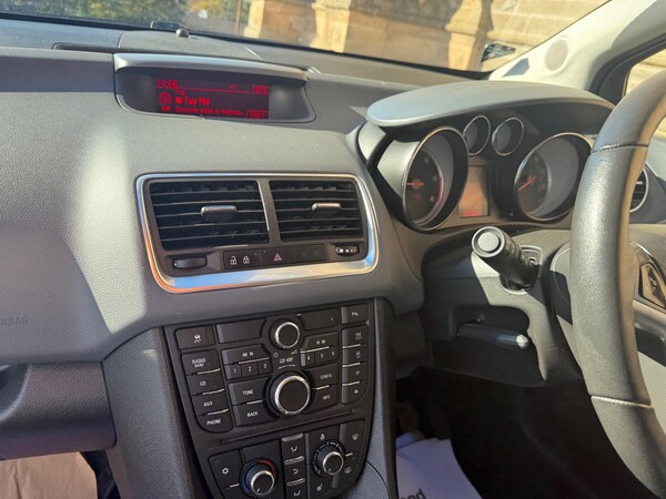 Used Vauxhall Meriva 2014 for sale - 76218001: Photo 14