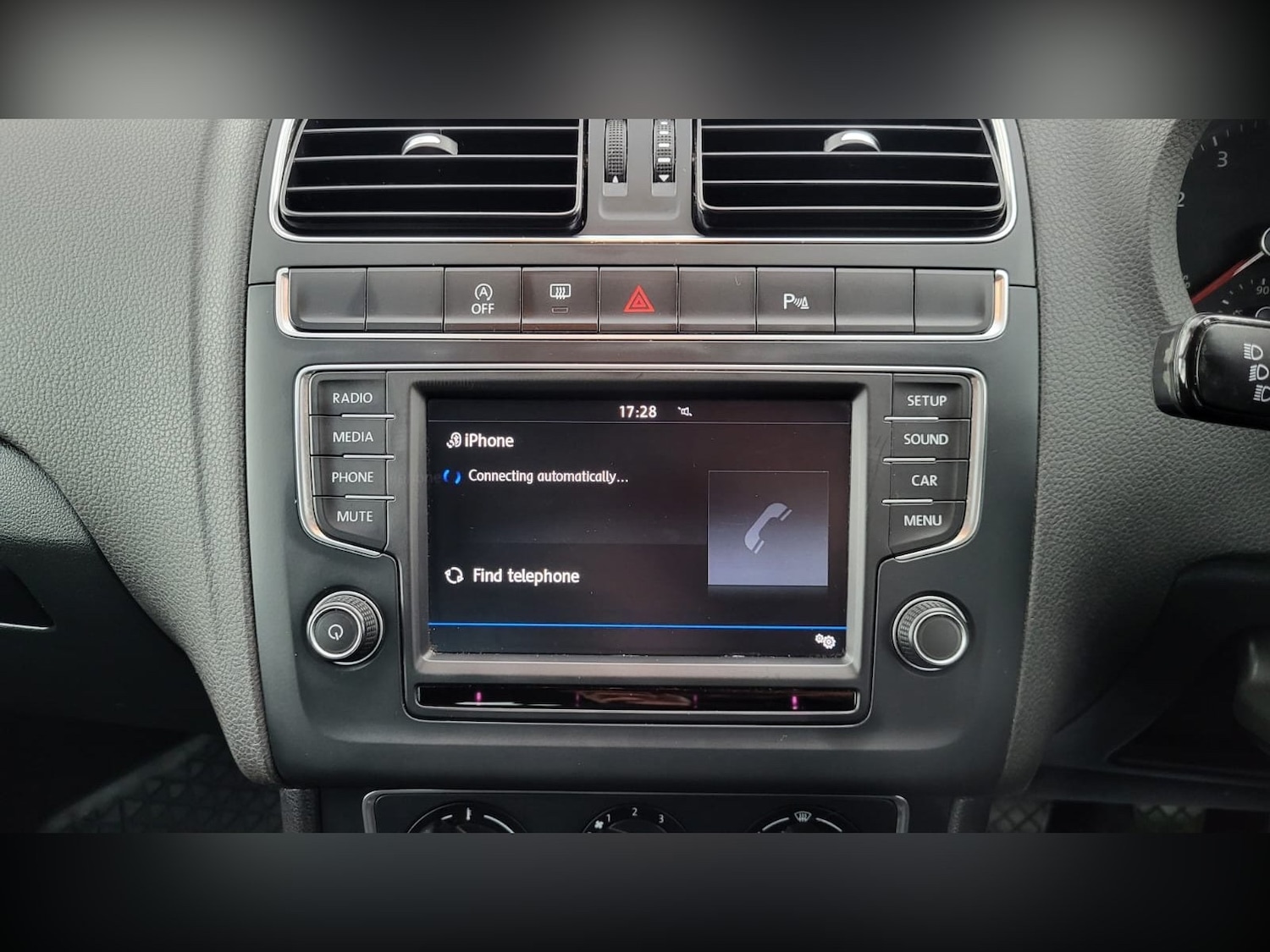 Used Volkswagen Polo 2017 for sale - 76596666: Photo 14