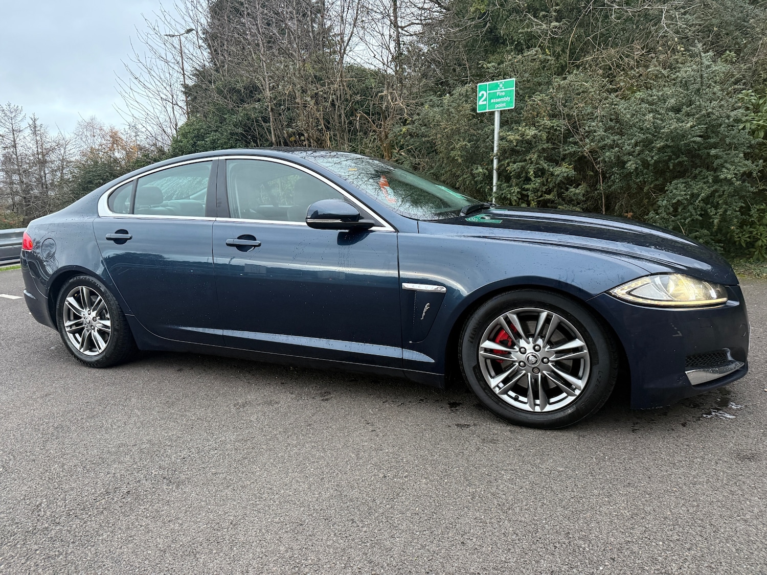 Used Jaguar XF 2012 for sale - 76738615: Photo 2