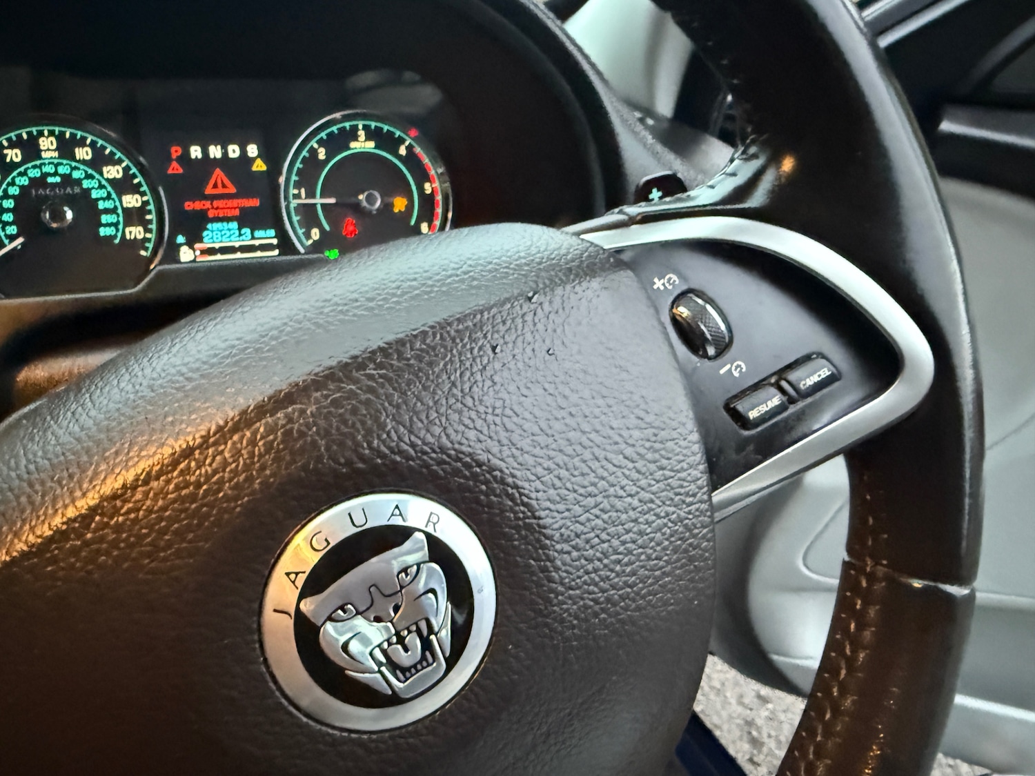 Used Jaguar XF 2012 for sale - 76738615: Photo 20