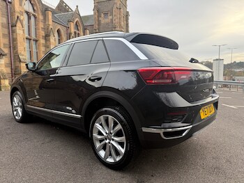 Used Volkswagen T-Roc 2021 for sale - 76648251: Photo