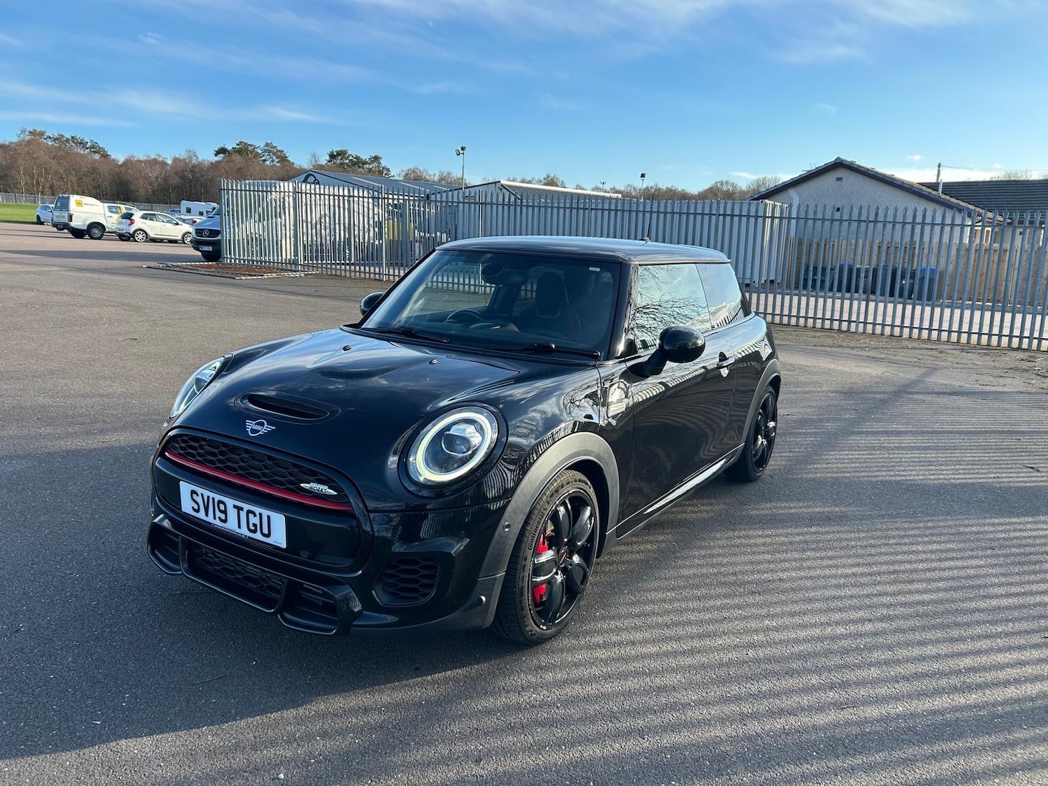 Used MINI Hatch 2019 for sale - 78216060: Photo 2