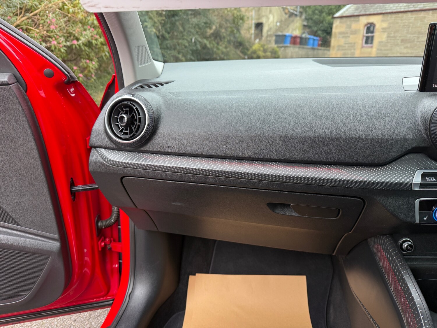 Used Audi Q2 2017 for sale - 77600539: Photo 16