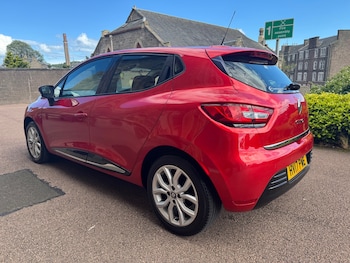 Used Renault Clio 2017 for sale - 78937085: Photo