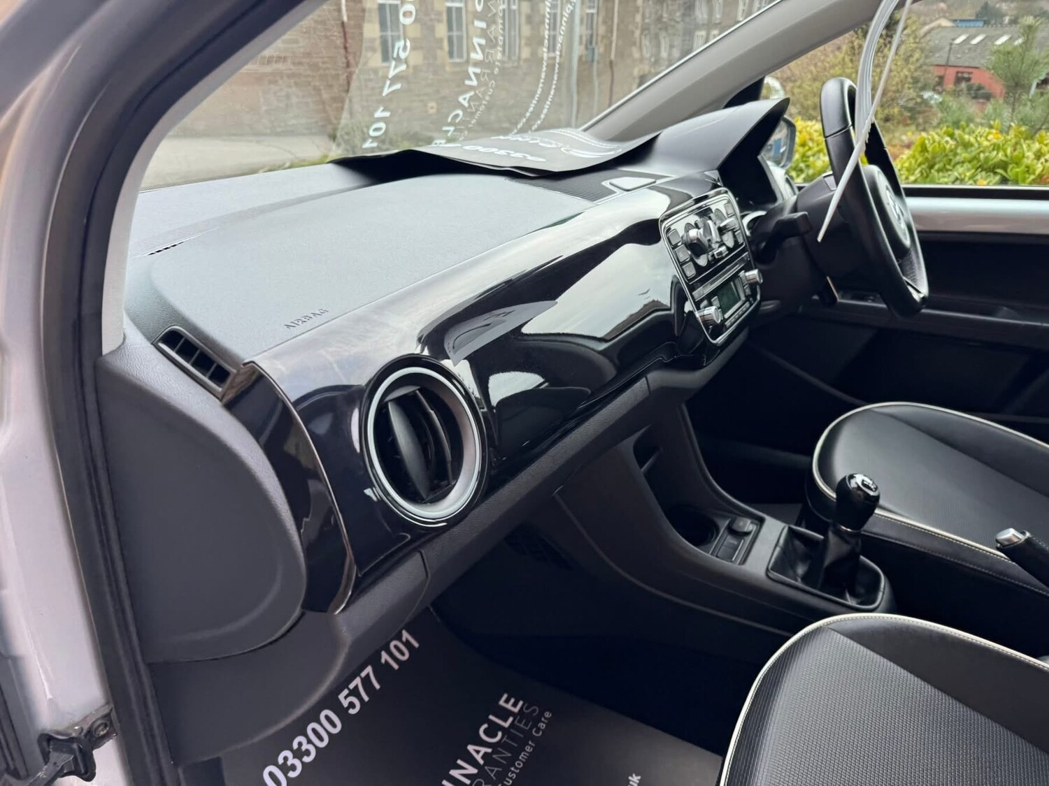 Used Volkswagen up! 2015 for sale - 78037363: Photo 11