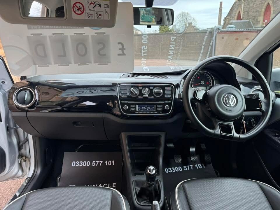 Used Volkswagen up! 2015 for sale - 78037363: Photo 16
