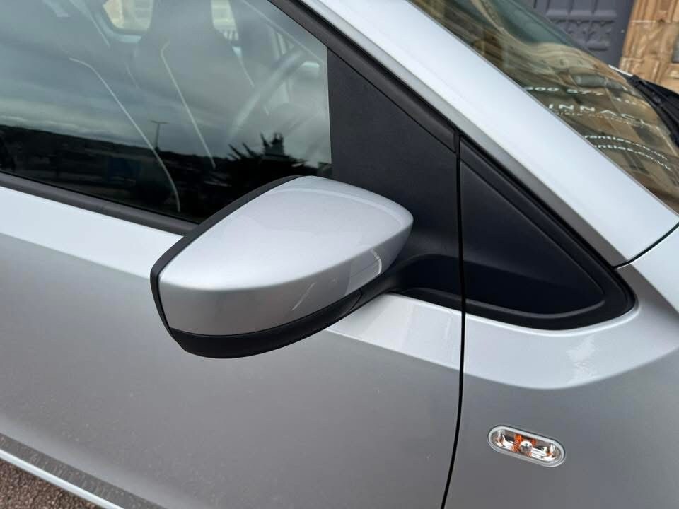 Used Volkswagen up! 2015 for sale - 78037363: Photo 9