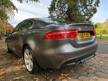 Used Jaguar XE 2017 for sale - 76329106: Photo