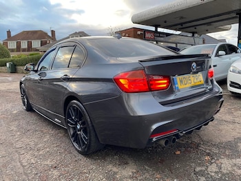 Used BMW 3 Series 2015 for sale - 77111989: Photo