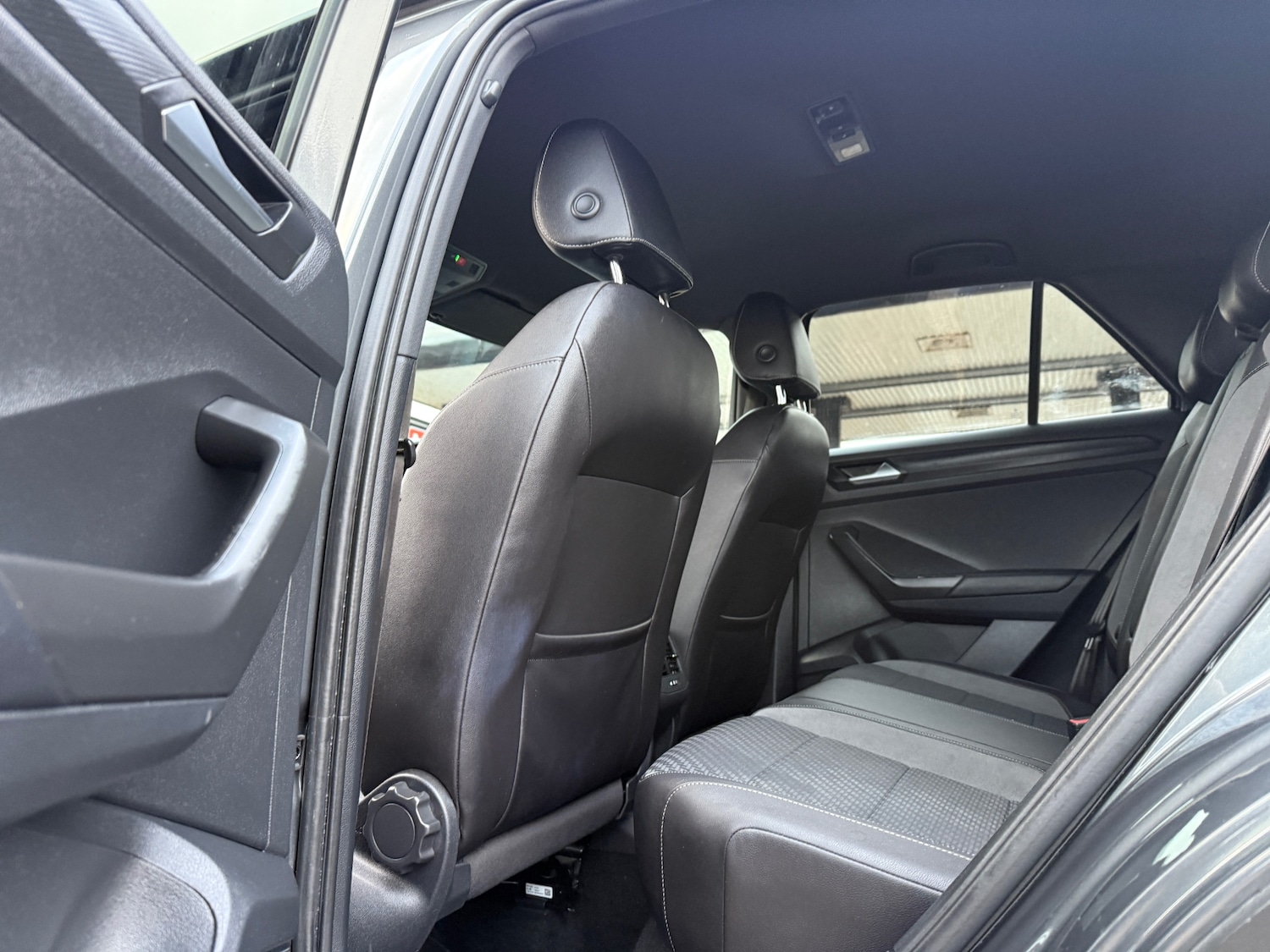 Used Volkswagen T-Roc 2019 for sale - 77749764: Photo 18