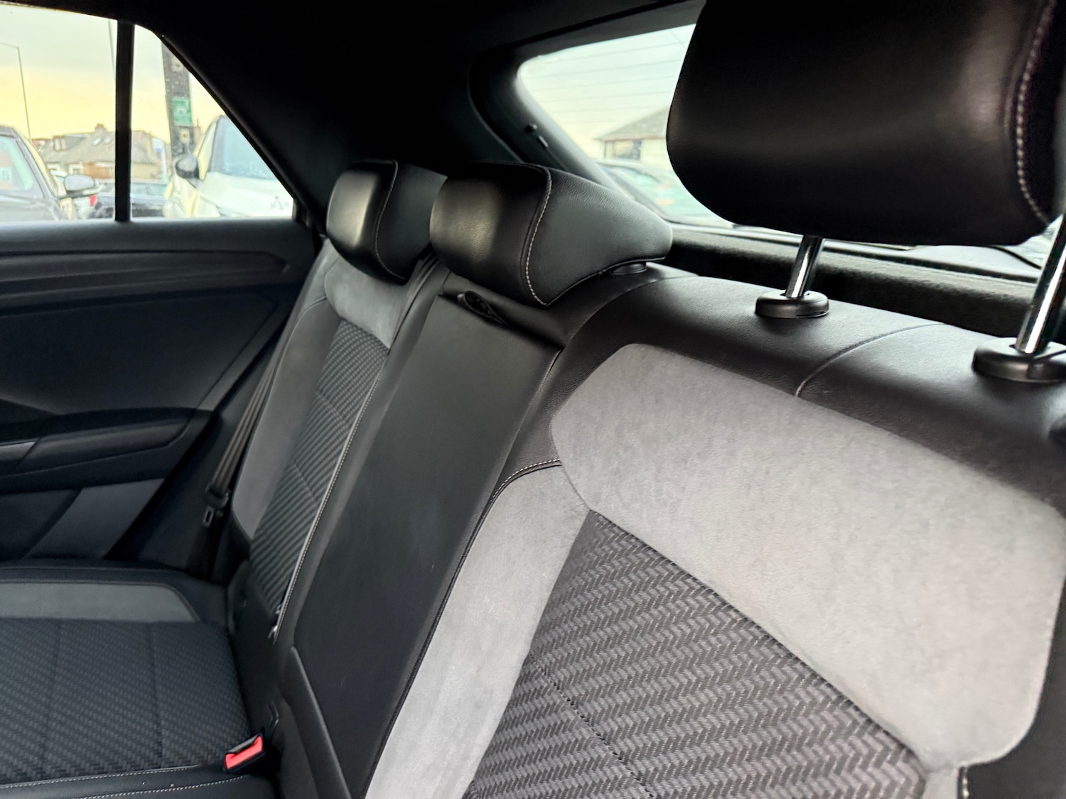 Used Volkswagen T-Roc 2019 for sale - 77749764: Photo 19