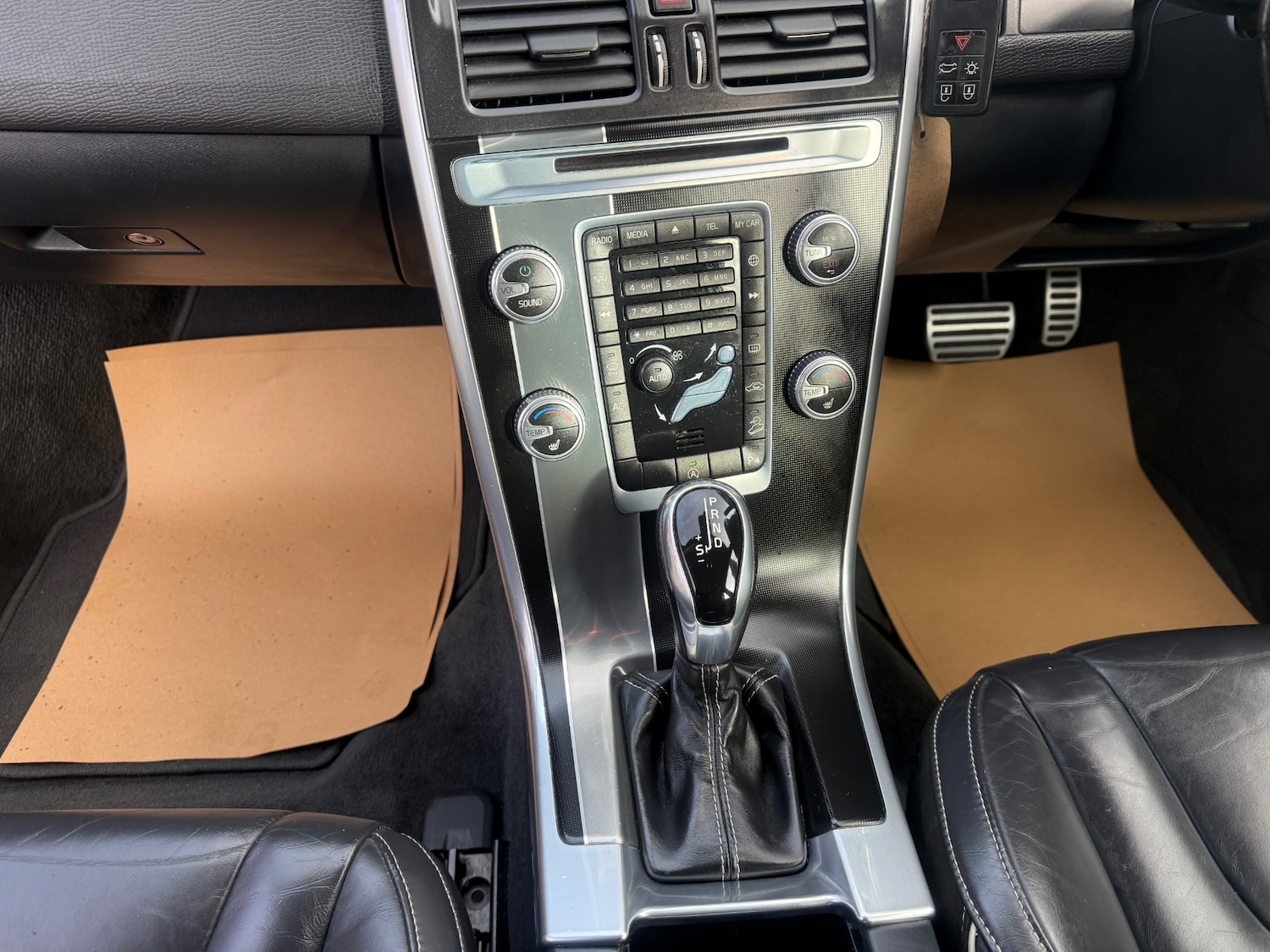 Used Volvo XC60 2015 for sale - 77627701: Photo 24