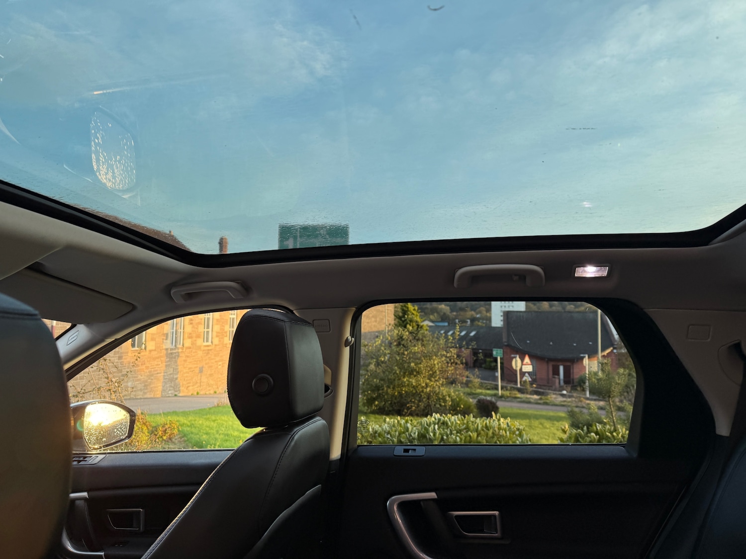 Used Land Rover Discovery Sport 2015 for sale - 76140856: Photo 24