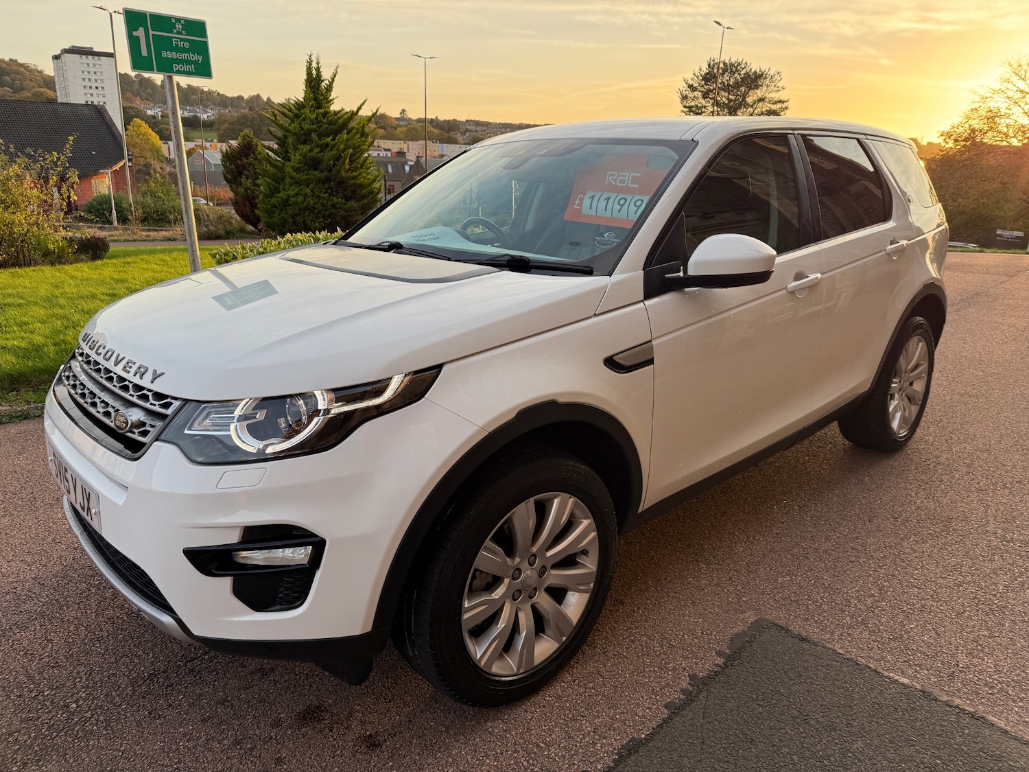 Used Land Rover Discovery Sport 2015 for sale - 76140856: Photo 9