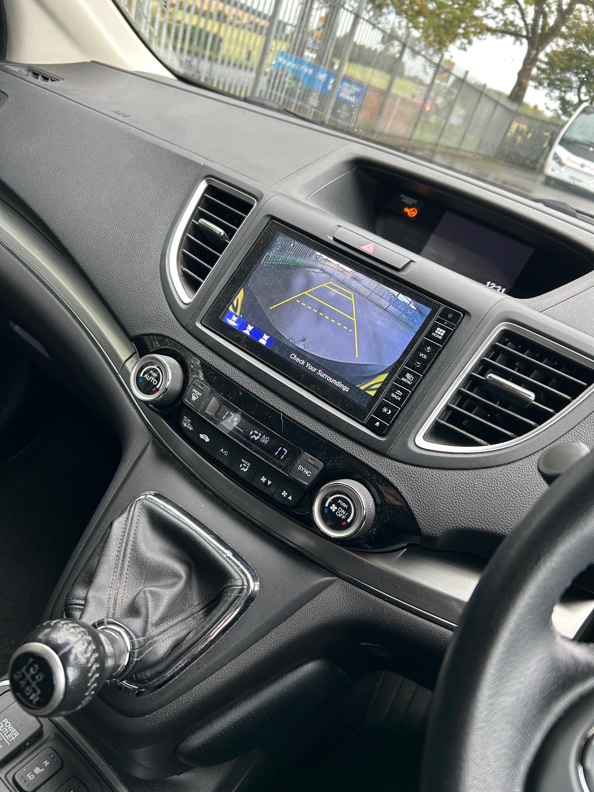 Used Honda CR-V 2015 for sale - 76140800: Photo 9
