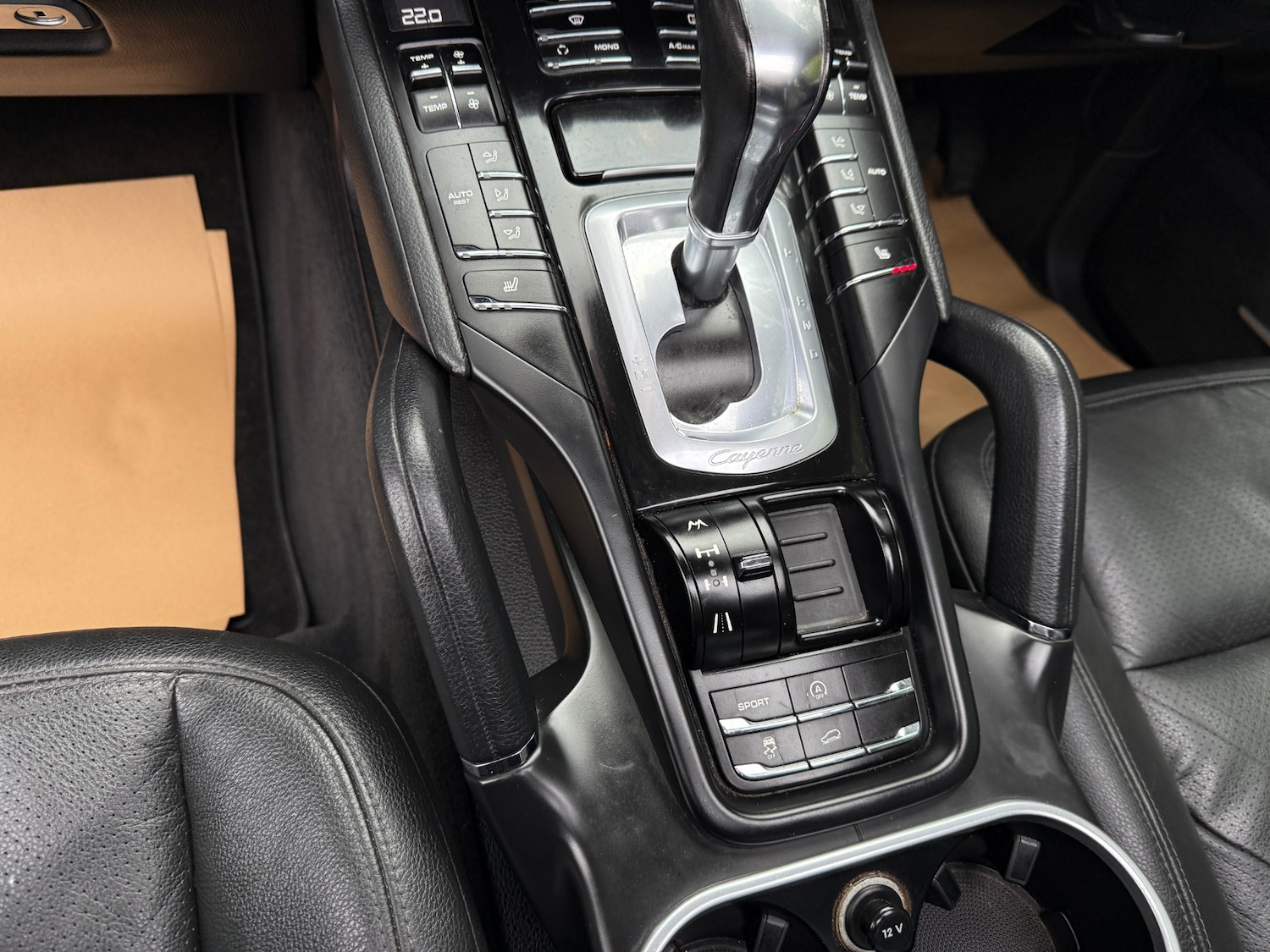 Used Porsche Cayenne 2012 for sale - 77600578: Photo 19