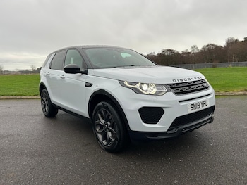 Used Land Rover Discovery Sport 2019 for sale - 76935518: Photo