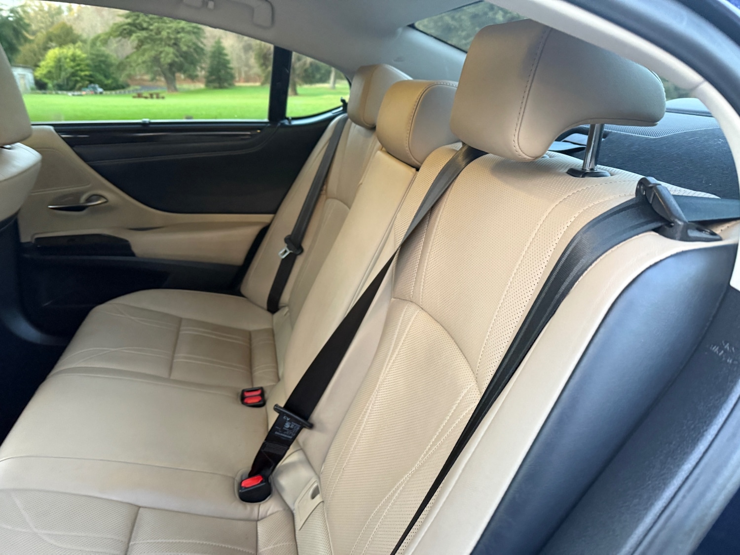 Used Lexus ES 2020 for sale - 76687589: Photo 23