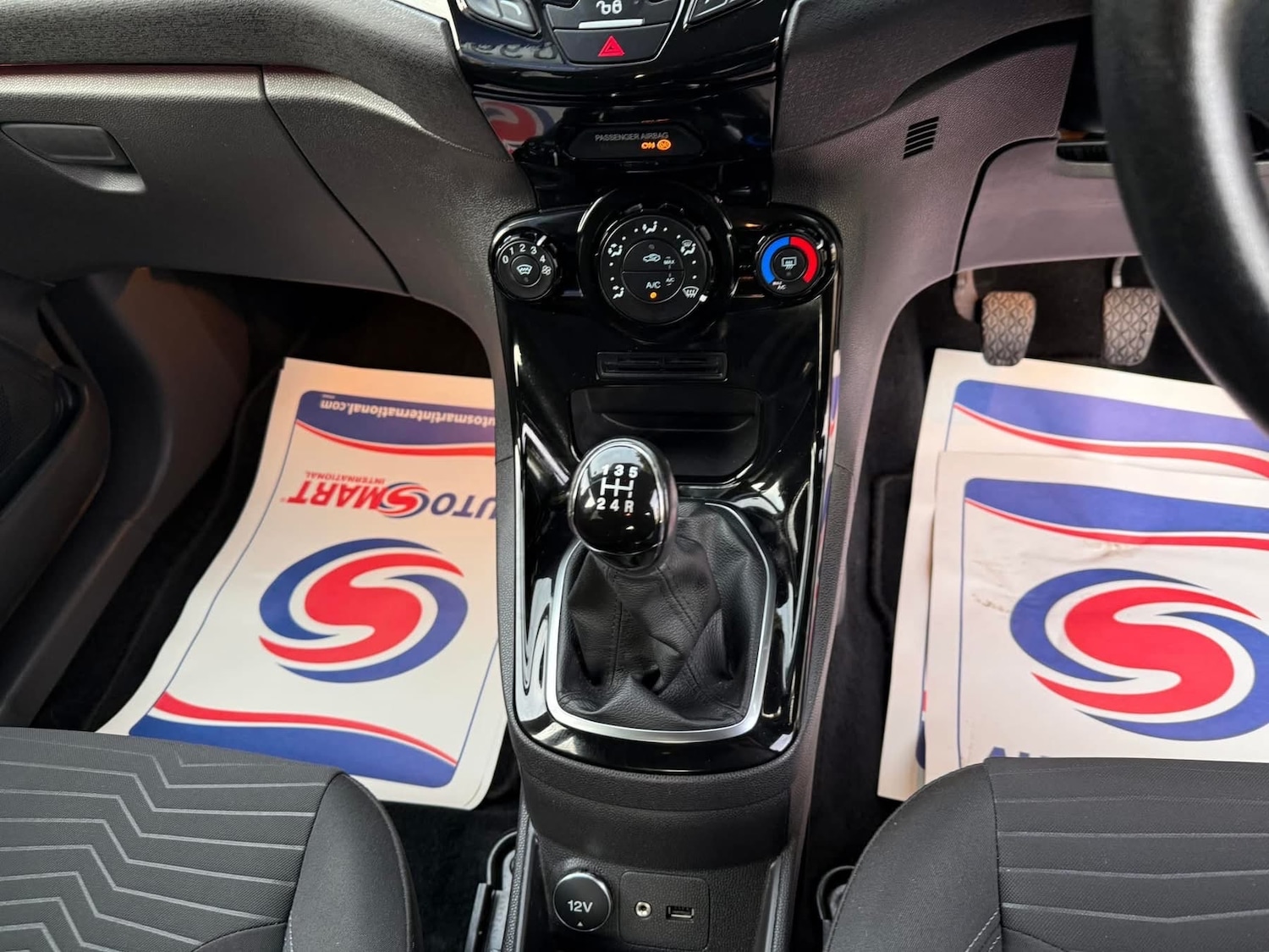 Used Ford Fiesta 2015 for sale - 77158105: Photo 14