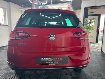Used Volkswagen Golf 2019 for sale - 79439654: Photo
