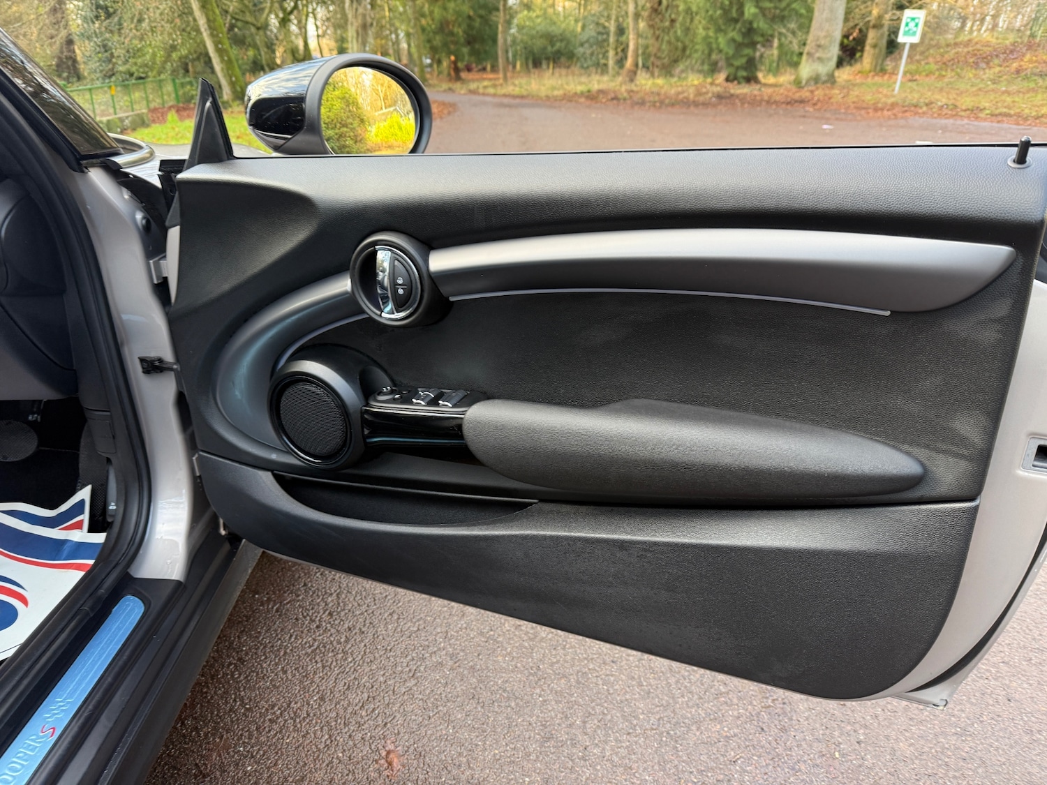 Used MINI Convertible 2023 for sale - 76978161: Photo 40