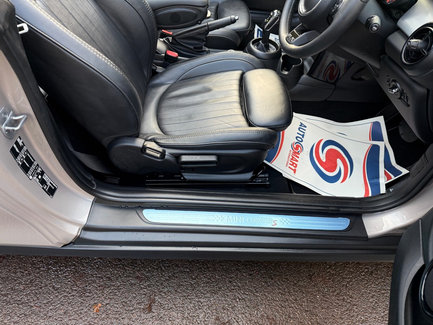 Used MINI Convertible 2023 for sale - 76978161: Photo 41