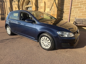 Used Volkswagen Golf 2015 for sale - 76571426: Photo