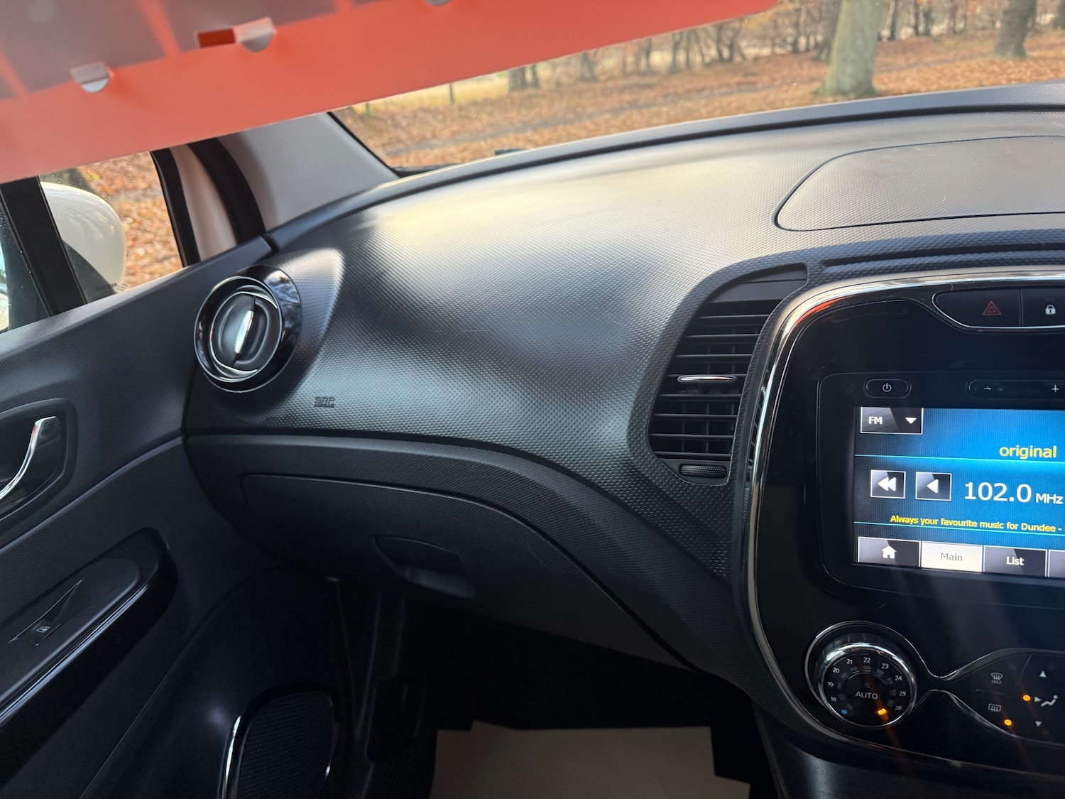 Used Renault Captur 2014 for sale - 76668993: Photo 20