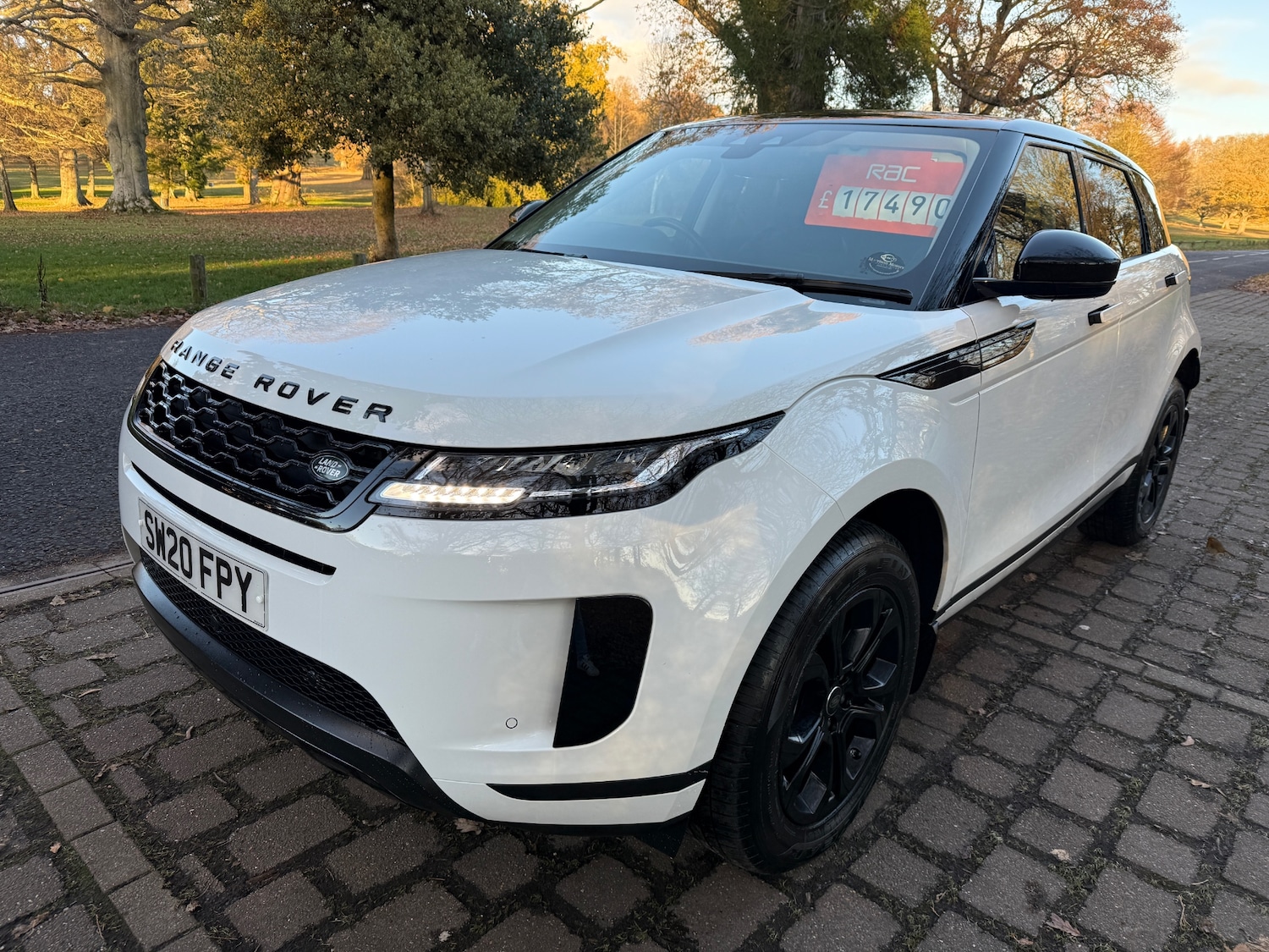 Used Land Rover Range Rover Evoque 2020 for sale - 76610129: Photo 2