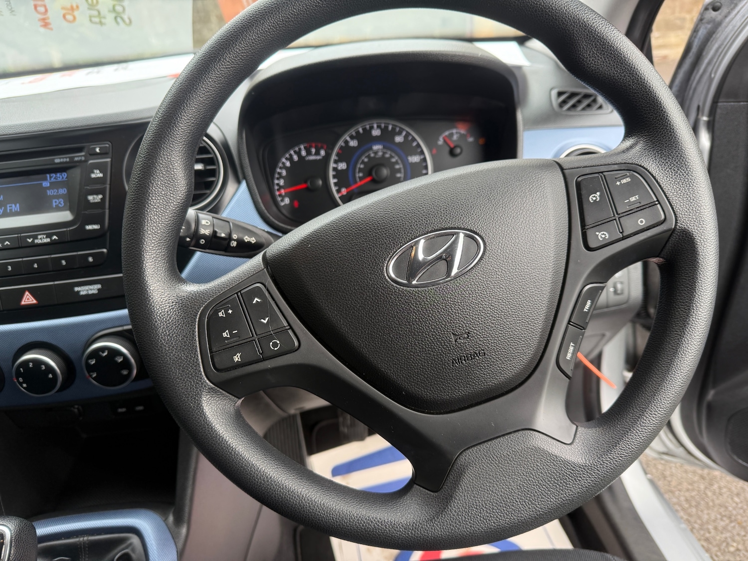 Used Hyundai i10 2015 for sale - 75993142: Photo 17