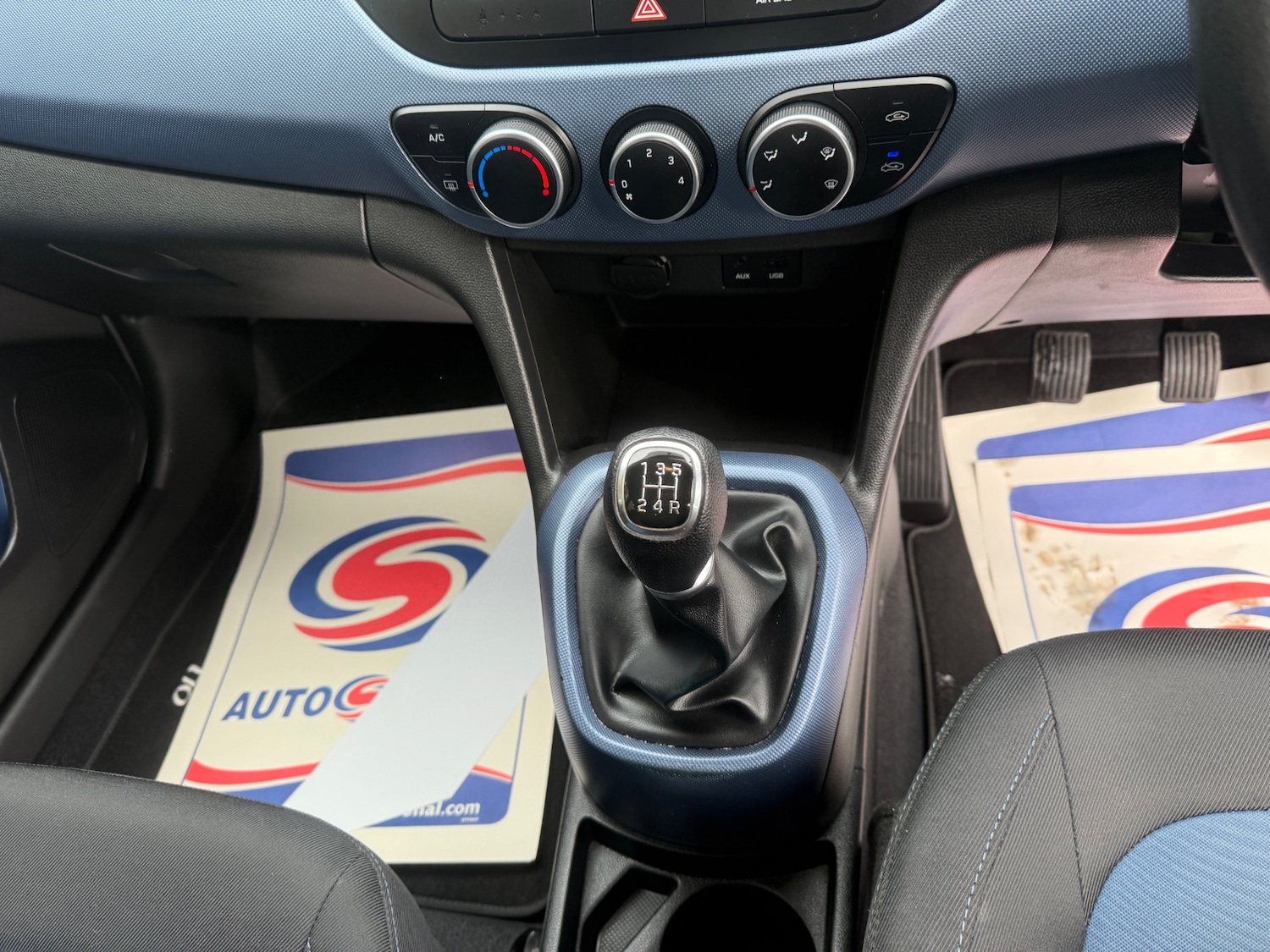 Used Hyundai i10 2015 for sale - 75993142: Photo 19